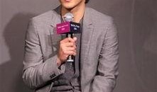 小栗旬爆料视频在哪看,揭秘幕后精彩瞬间